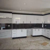 کابینت هایگلاس10متربالوازم گازوهود کامل  اکبند