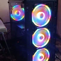 کیس و مانیتور