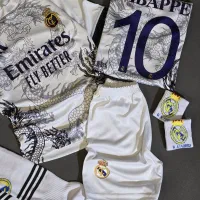 کیت رئال مادرید سایز ۴ تا ۱۴ سال|کفش و لباس بچه|تهران, شمیران‌نو|دیوار