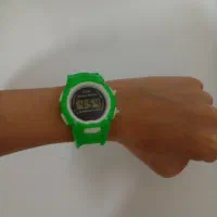 یک ساعت خوش رنگ و سالم