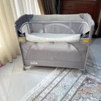 تخت و پارک کنار تخت مادر برند جویی