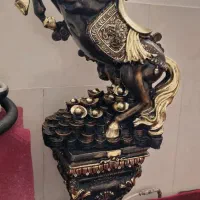 مجسمه اسب و میز پلی استر