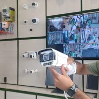 دوربین بی سیم تحت شبکه و سیمکارتی okam/v380