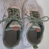 کتانی نایک خارجی وارداتی سایز ۳۹ به ۳۸ هم میخوره|کیف، کفش، کمربند|اراک, |دیوار