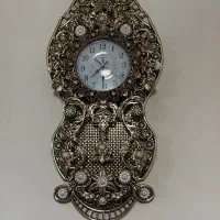 ساعت دیواری رنگ طلایی نو