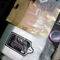 وسایل ناخن|آرایشگاه و سالن‌های زیبایی|شیراز, دینکان|دیوار