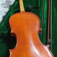 ویولن آماتی|ویولن|قدس, شهر‌قدس|دیوار