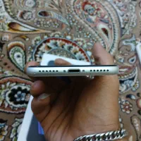 اپل iPhone SE (2020) با حافظهٔ ۶۴ گیگابایت|موبایل|تهران, سلسبیل جنوبی|دیوار