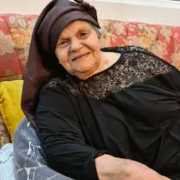 نیازمند پرستار شبانه روزی خانوم برای سالمند