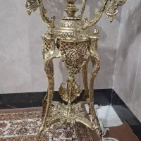 سبد میوه کنار سالنی