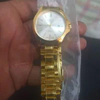 ساعت نونو هنوز پوشیده نشده|ساعت|بم, |دیوار