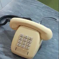 تلفن سالم قدیمی