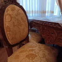 میز چوبی ۱۰ نفره و ۸ صندلی سلطنتی
