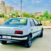 پژو 405نقره ای