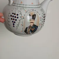 قوری قدیمی