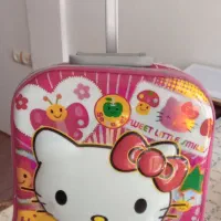 کیف مدرسه ابتدایی|کیف، کفش، کمربند|مهاباد (آذربایجان غربی), |دیوار