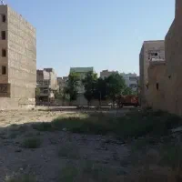یه قطعه زمین مسکونی