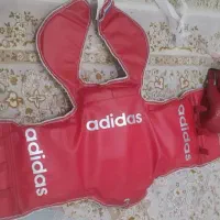 هوگو و دستکش بوکس در حد نو|تجهیزات ورزشی|بندر انزلی, تهران|دیوار