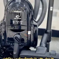 یک دستگاه جاروبرقی سامسونگ