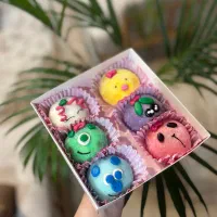 موچی نیکاکیک|خوردنی و آشامیدنی|رشت, منظریه|دیوار