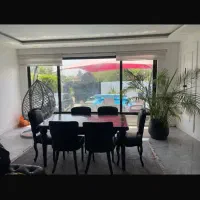 میزناهارخوری درحدنو چرم کیفیت خوب فوری فروشی