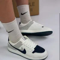 کتونی های زنونه و مردونه باکیفیت بالا|کیف، کفش، کمربند|میانه, |دیوار