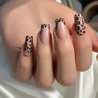 کاشت تخصصی ژل.مانیکور روسی.|خدمات آرایشگری و زیبایی|مشهد, شهرک امام هادی (شهرک غرب)|دیوار