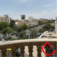 آپارتمان ۳ خواب / حاشیه خیابان بهار