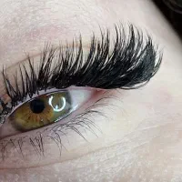 کاشت و اکستنشن مژه ۴۰۰