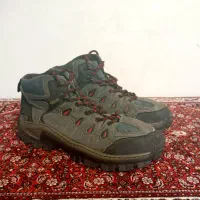 بوت پوتین کوهنوردی اورجینال|کیف، کفش، کمربند|همدان, |دیوار