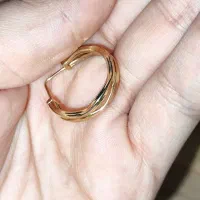 گوشواره گم شده