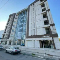 واحد برای دفترکار  و مطب