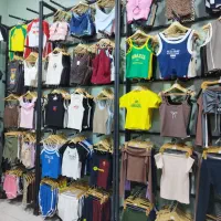 فروشنده خانم