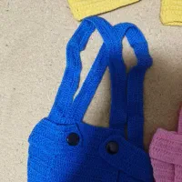 لباس بافتنی مینیون نوزادی به همراه ست مادر و پاپوش|کفش و لباس بچه|تهران, دبستان|دیوار