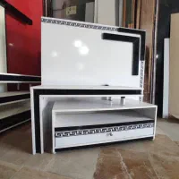 میز و جاکفشی