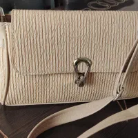 کیف زیبا کرم رنگ