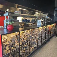 صندوقدار و سالن کار