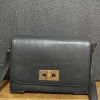 کیف|کیف، کفش، کمربند|دوگنبدان, |دیوار