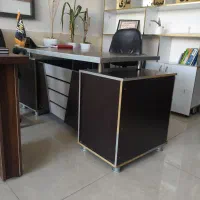 میز‌مدیریت/با‌قیمت‌عالی
