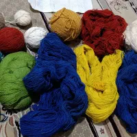 دار قالی و نخ و ابزار
