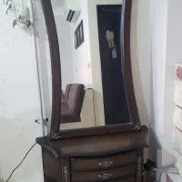 آیینه کنسول ۳ کشو کاملا سالم