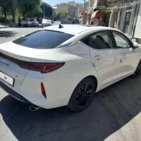 کی‌ام‌سی J7، مدل ۱۴۰۴