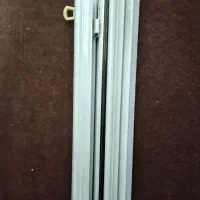 میل پرده تمیز و سالم