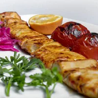 به یک آشپز نیازمندیم