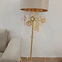 آباژورایستاده