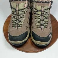 تعدادی نیم بوت،پوتین و کتونی اورجینال|کیف، کفش، کمربند|نمین, |دیوار