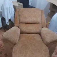 صندلی مبلی راحتی مکانیزه جهت استراحت بیمار|آرایشی، بهداشتی، درمانی|اصفهان, خواجو|دیوار
