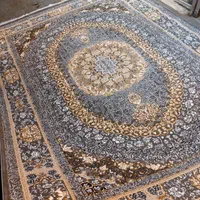 فرش۱۲متری حاجی حسینی فقط طلاب شعبه دیگری ندارد