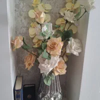 گلدان به هم راه گل