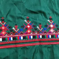 لباس سبزو چرخی|لباس|چابهار, |دیوار